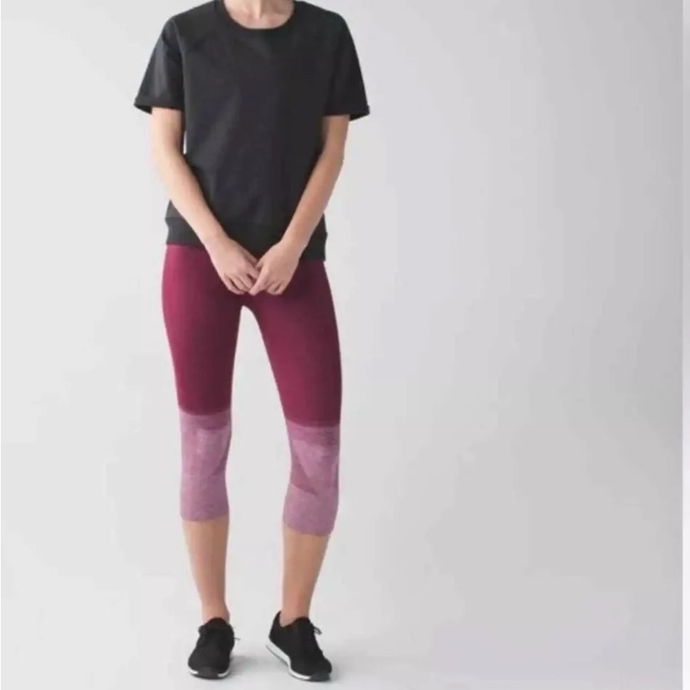 Lululemon Seamlessly Street Crop Leggings Size 2 in Heathered Burgundy